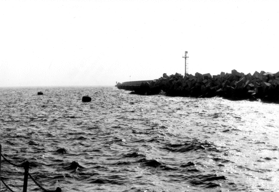 Blick vom Nordufer auf die Mukraner Mole