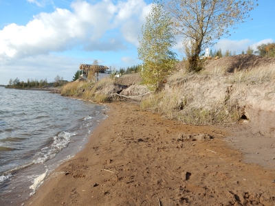 Kliffbildung am Strand